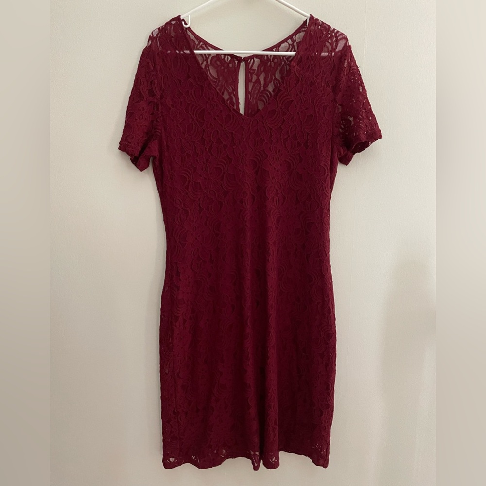 lace midi maroon dress